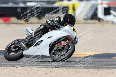 media/Apr-19-2025-CVMA (Sat) [[586b59ad56]]/Race 10-Amateur Supersport Middleweight/